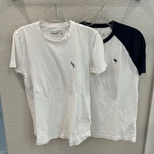 Lot of 2 Abercrombie & Fitch T-shirts size S